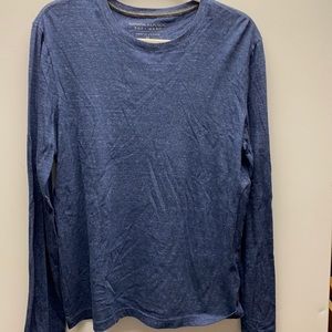 Men’s Banana Republic long sleeve casual tee